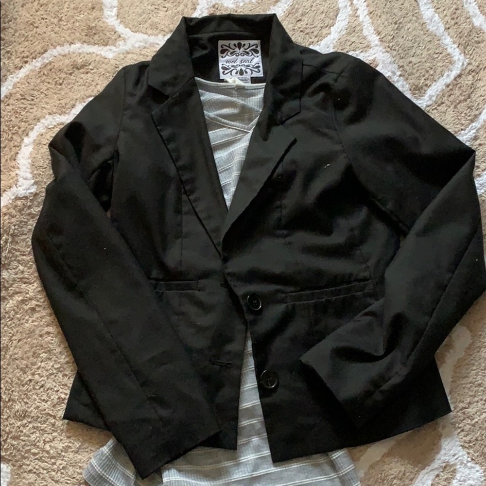 Pocketed Black Blazer